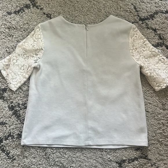 LOFT - ivory lace sleeve crop - Size S - Picture 5 of 7
